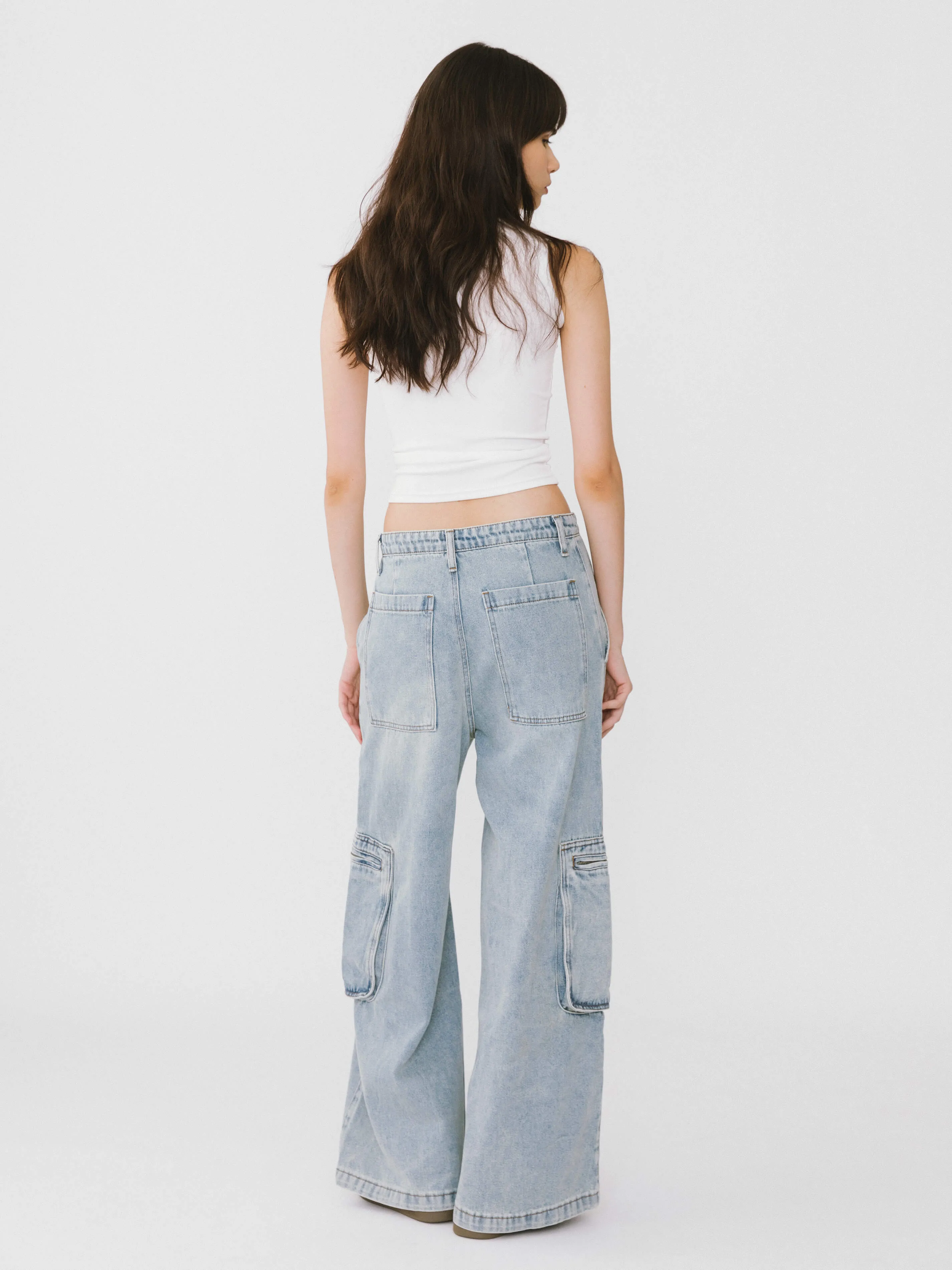 Wide Leg Cargo Jeans